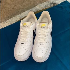 Nike Air Force 1s “Have A Day”6.5